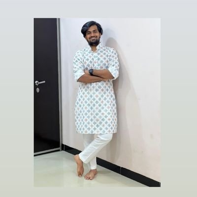 ITZ___DINESH's profile picture. 