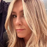 Jennifer Aniston (@anistonjen27068) 's Twitter Profile