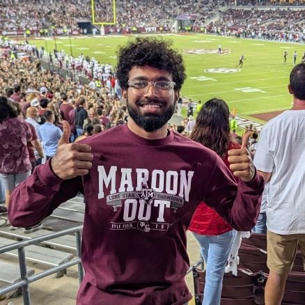 aankitdas5's profile picture. Computer Engineer by day, V5 rock climber by night.