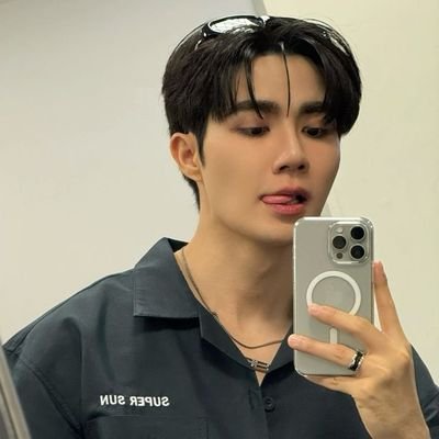 zunnieeyo's profile picture. 