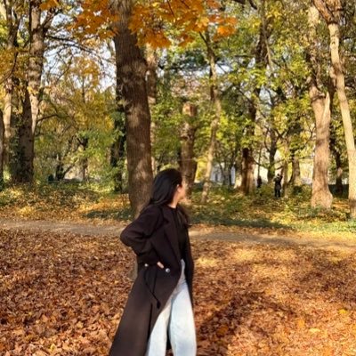 Bismah854416's profile picture. 