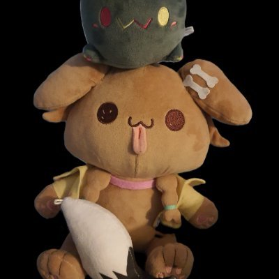 BrgLam's profile picture. Always the background. Never on stage.