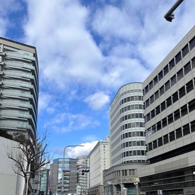 建設業に11年いた現場女子▶︎まんまるものづくり代表|福岡◀︎岡山|営業・経理・安全・採用・法務・工務やってた人|2土木・建設業経理士・FP|CSランク中国エリア1位・ビジネスコンテスト優勝|建設業のオモテウラやまんまる事業のことつぶやきます|“誰もが自分らしく働ける”まんまるホールディングス設立の夢に向かって挑戦中