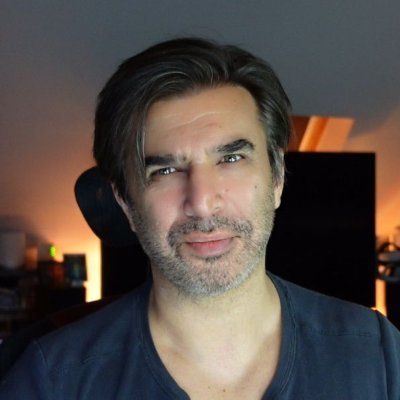 Veteran games translator. Boardgame geek, amateur athlete, SFG trainer, podcaster, VR aficionado, and a prog rock fan. Tweeting mostly in Polish