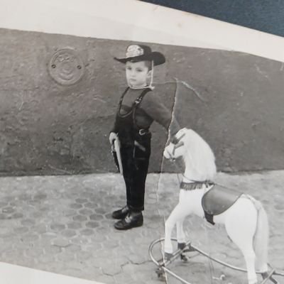 CiscoMrquez's profile picture. inconformista, contradictorio, tocapelotas. No es nada personal, la vida me hizo así...