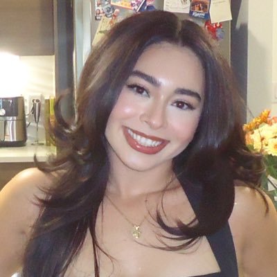 no-el-lee 🇲🇽 | 📲 marketing @dallasmavs | previously: @rangers, @mlb | @maybornunt alumna | @latinxinsports ⚾️🏀🥎👾