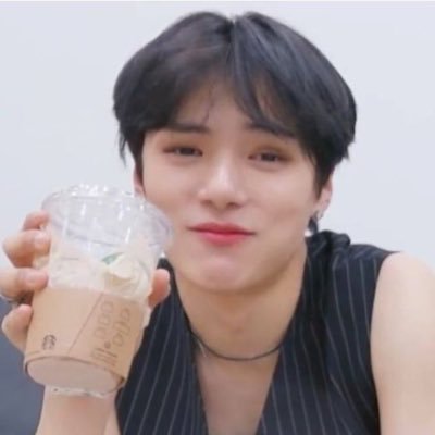 monwenee + one direction + babycarat + she/her + argentina fan account