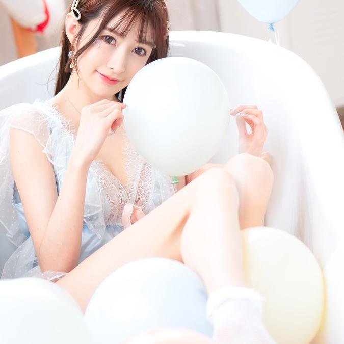 YMosesb87098's profile picture. 我是個講信用的人 我說了要談戀愛 那我就要天天說