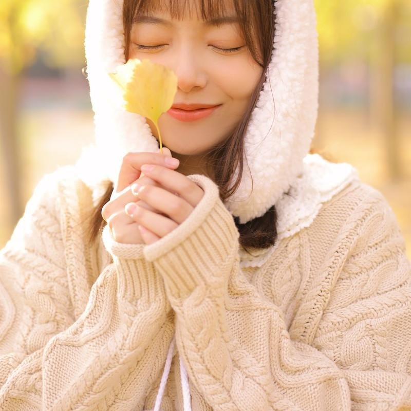 FrancesMar78449's profile picture. 有些人的傷口是在時間中慢慢痊癒