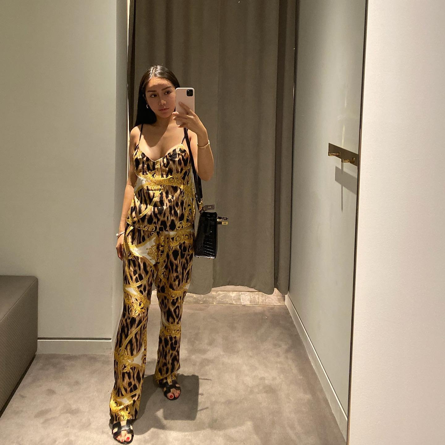 Jessica46828672's profile picture. "Dressing style is my business card."