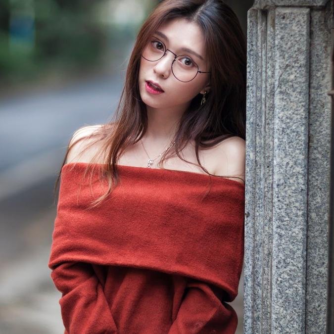 GreypMaure14048's profile picture. 熟悉你所有的壞習慣，看透了你所有的醜樣子，但是還是