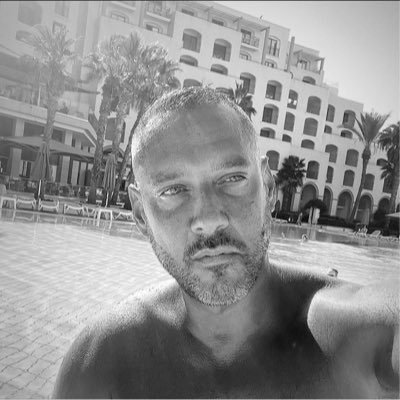 dinovecchione's profile picture. living my best life