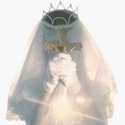 candiedpoetry's profile picture. a tired nursing student