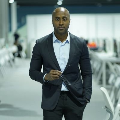 Host of the award-winning environment series, Just 2 Degrees on @trtworld, and papa of twin mini Yorkies.