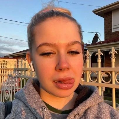 I'm Hannah single looking for a long time serious relationship with a serious man ❤️👋