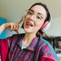 Lauren Kaye (@leveluplauren) Twitter profile photo