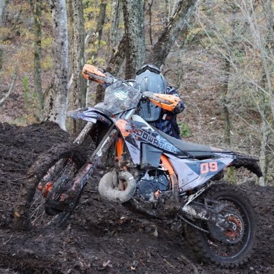 PynEiUroge7AzD9's profile picture. 岡山県の県北に生息しています。無言フォローすいませんm(__)m