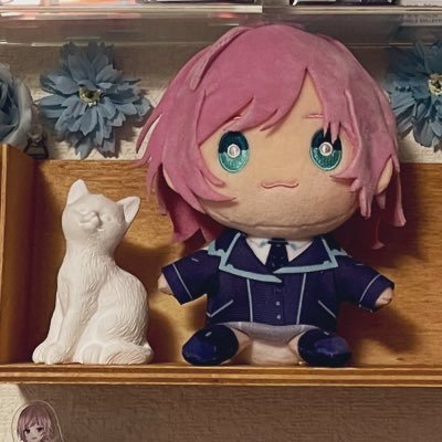 tIxF7mm3IB45381's profile picture. 基本的にソロオタ活してます。第2回V最APEXのAQFで無事沼に落ちました。にじ全員好きです。みんな好き。その中でも特に未来人と椎名と吸血鬼が好きです。🚹です。基本池袋でグッズ漁ってます。