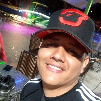 Latinos ❤
Cardenales de Lara ⚾❤️
Real Madrid C.F ⚽🤍
Deportivo Tachira ⚽ 💛🖤