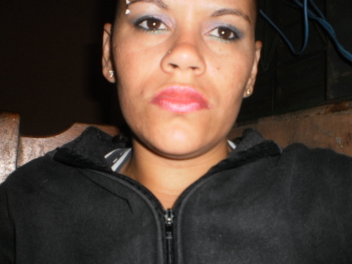 AnaAlexania's profile picture. nascida em alexania,morro aqui a 24 anos,sou flamenguista de coraçao,estou muito feliz,o resto vcs vao descobrir.A procura da felicidade.