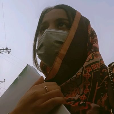 Im A story that cannot Be Explained 🥀🐼
A struggling Human🌸🙂|| Love to read 📖||Feels the music🎶💞 to expres myself❤️!!
International relations|| 📚 🎓