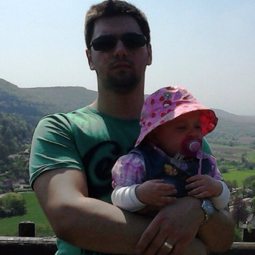 ExelCow's profile picture. 