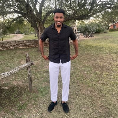 I do what I love and I love what I do. Jesus is the center of my joy. IG: Thatguy_Zairee