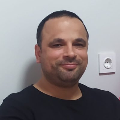 mer1032438's profile picture. 