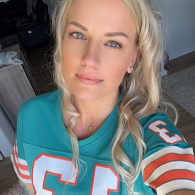 Sports (Dolphins🏈NDSU Bison,Twins⚾️Wild🏒Timberwolves🏀)-Horror-Music-True Crime Junkie-Jeopardy-Half Marathoner🏃🏼♀️🇺🇸Goonies Never Say Die 🏴☠️