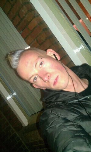 QQFCVV's profile picture. 