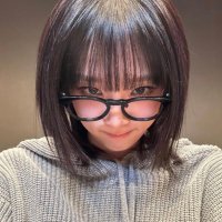 현님 (@hyeoniyen) 's Twitter Profile