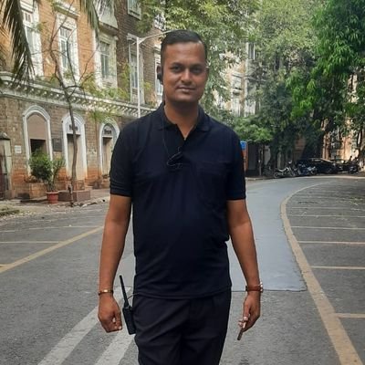 I am Social worker MNS and Flim Actor Cuffe parade Colaba Mumbai Maharashtra 40005