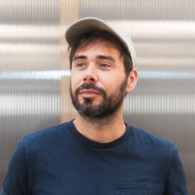 jeremy_barre's profile picture. Co-founder @_TheDesignCrew | Teaming up with founders on product design & brand 💫
Previously: Design @ Google, Facebook, Getaround