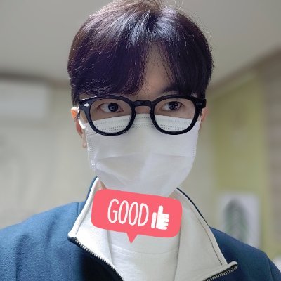 euphony_'s profile picture. Shy soul, terrible Zangief main 💪 / 内気で下手くそザンギ  
ワンちゃんたちの可愛さと音楽とミスったスクリューで生きてます