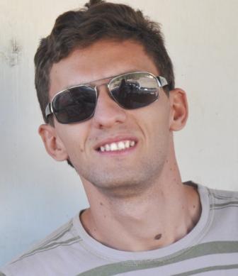 Técnico em Informática - Locutor da Rádio Comunitária Ibiapina FM de Florânia