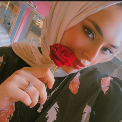 “On n’aime que ce qu’on ne possède pas tout entier”🖤 -Proud Egyptian. -Intern Doctor at MUH. 𓂀