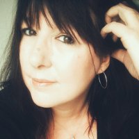 KH ♥️🍷🏎📷💃🏻🥊 (@mrsmoneypenny1) 's Twitter Profile