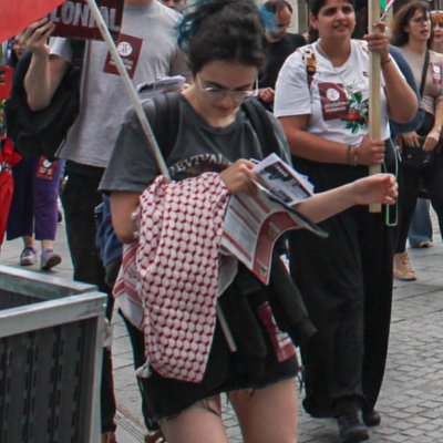 EleaNovak's profile picture. militante @LePoing_Leve, @Pain_et_Roses et @RevPermanente · étudiante à Paris 1 · élue CFVU