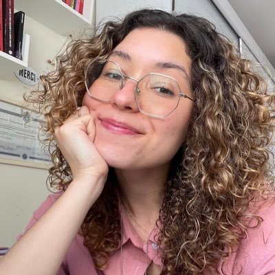 gomescarol07's profile picture. Doutoranda em Sociologia @uerj_iesp | Mestra em RI pela @IRI_PUCRio | Pesquiso sobre mobilidade urbana no Rio de Janeiro com motoristas de aplicativo.