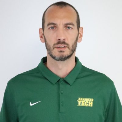 🇷🇸🇧🇷 Basketball Coach - Arkansas Tech University | Married to Daiane, proud father to Théo & Hannah | Passionate about family & hoops |