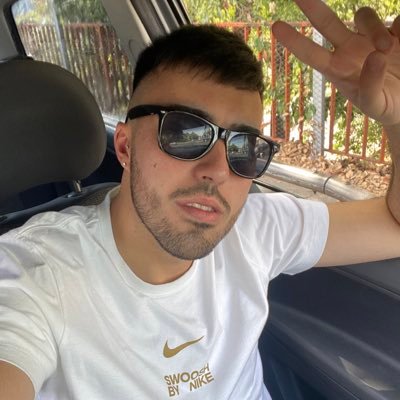 Santi_v1's profile picture. 