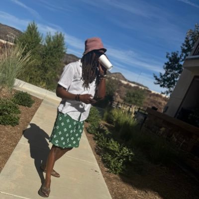 Creative Director • @overtime Videographer • Twitch- officialjpat • IG OfficialJpat + SC Jpat8732 YT- The Urban Exchange