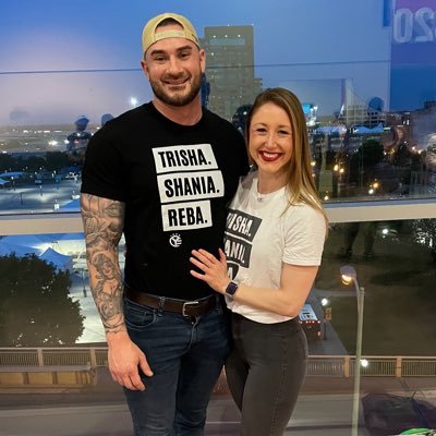 MelanieLaine2's profile picture. Critical Care Pharmacist • Dog Mom (Casey 🕊️ & Loki) • College Football Enthusiast • Bengals Fan by Marriage 🐅 • Texas A&M ‘10 & BAS Survivor 👍🏼