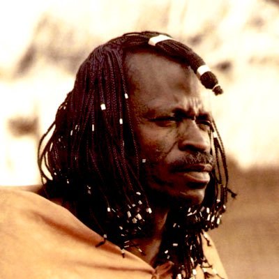 Bienvenue au nouveau #KARATÔ . Vous n'êtes pas sûr d'être au bon endroit ? Lisez quelques tweets. Parfois, j'informe avec #KARANEWS.