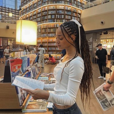 Notabigbitch's profile picture. blocked = i ended you || if you disagree with me you're anti-black || I speak the truth and nothing but the truth || FREE PALESTINE 🇵🇸katseye + BTS