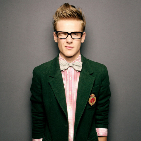 GayProblems123's profile picture. Your best-friend
The one who understands & 
The one who takes you shopping