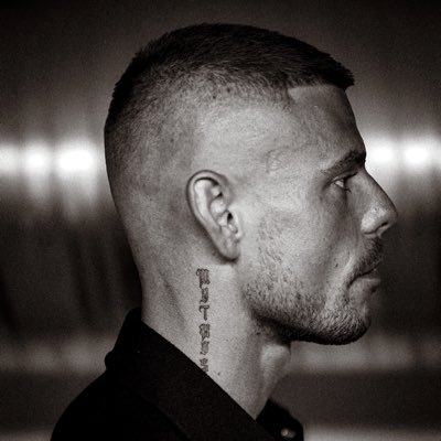 MathiasMythos's profile picture. 1:1 coach, help others, build business, stay healthy.   🦂 created to create.