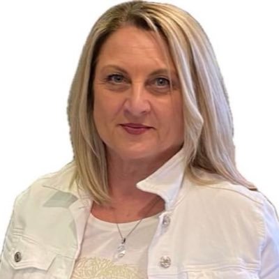 OszvaldGabriela's profile picture. 