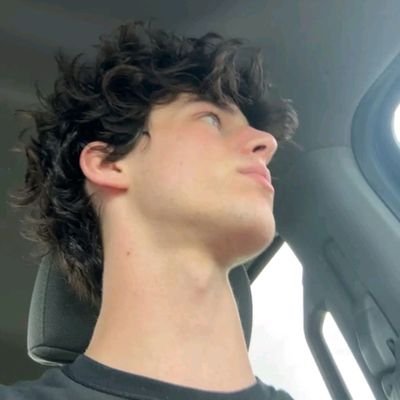 AntsoAndriants1's profile picture. 