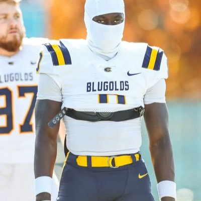 🇸🇸 🇪🇹 (4.45 40 yard dash) JUCO product 42.8 inch vert